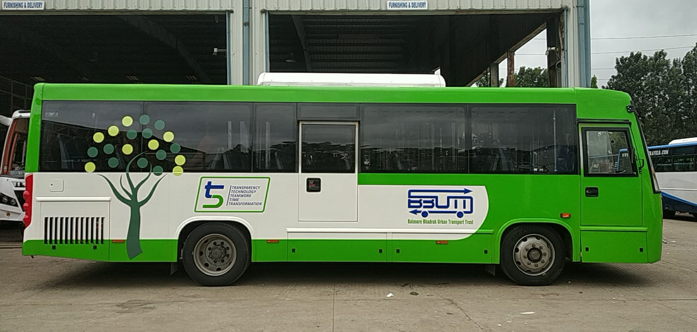 Veera 9mts EV Bus